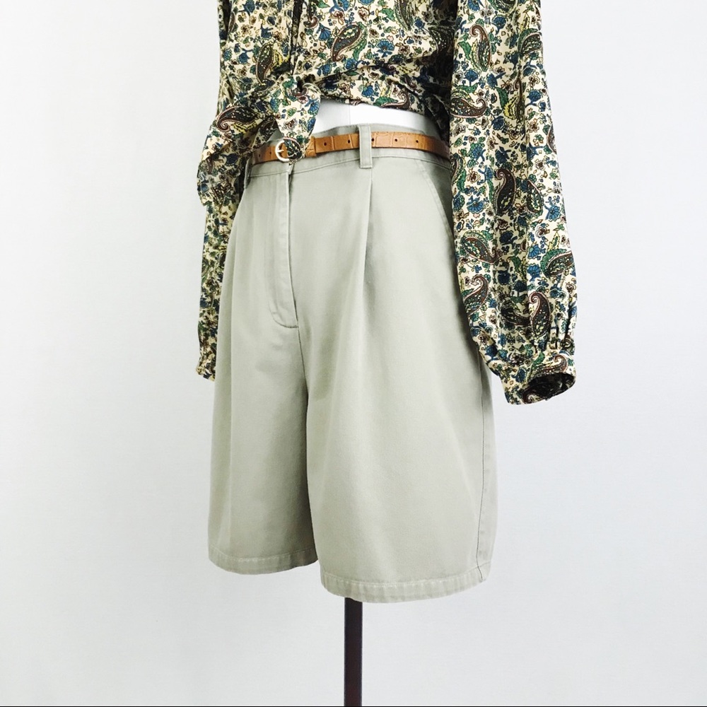 Vintage Ralph Lauren High-Waisted Cotton Shorts | Size 6 - Picture 4 of 11